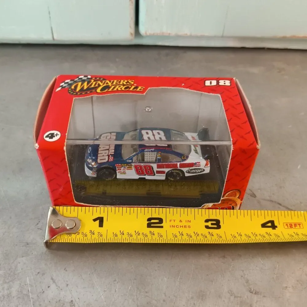NASCAR Dale Earnhardt Jr 88 Winners Circle 08 National Guard 1:87 Die Cast Car